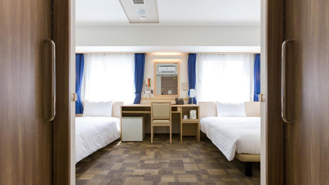 Toyoko Inn Shiki Eki Higashi Guchi Luaran gambar